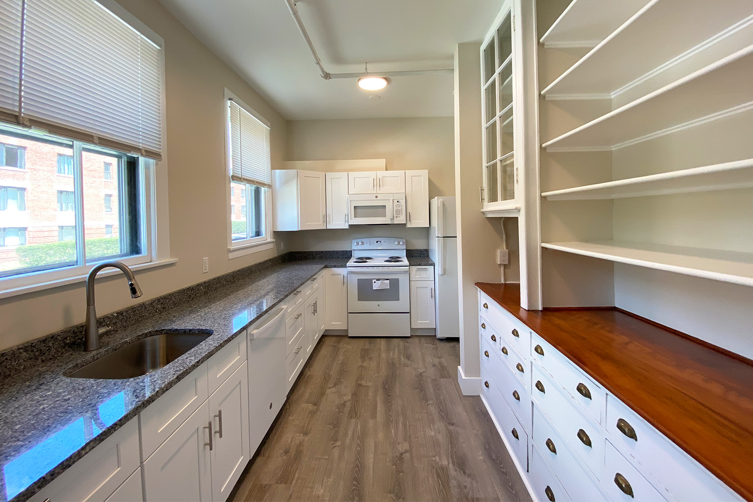 Spacious kitchen for resident assistant in Cedar House B