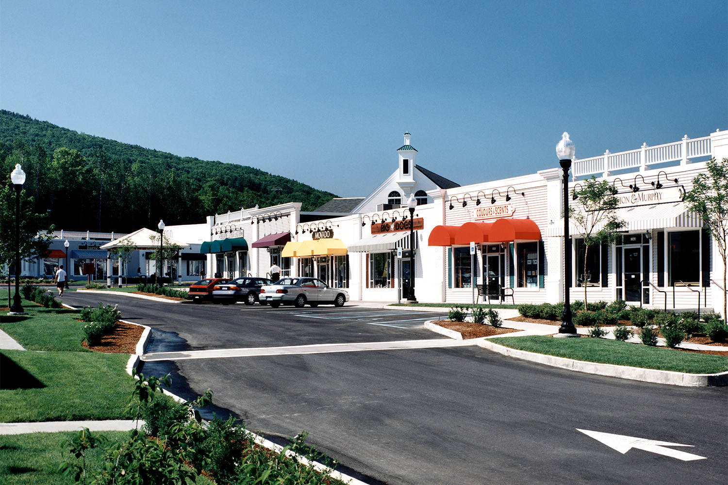 Berkshire Outlet Village - TOCCI