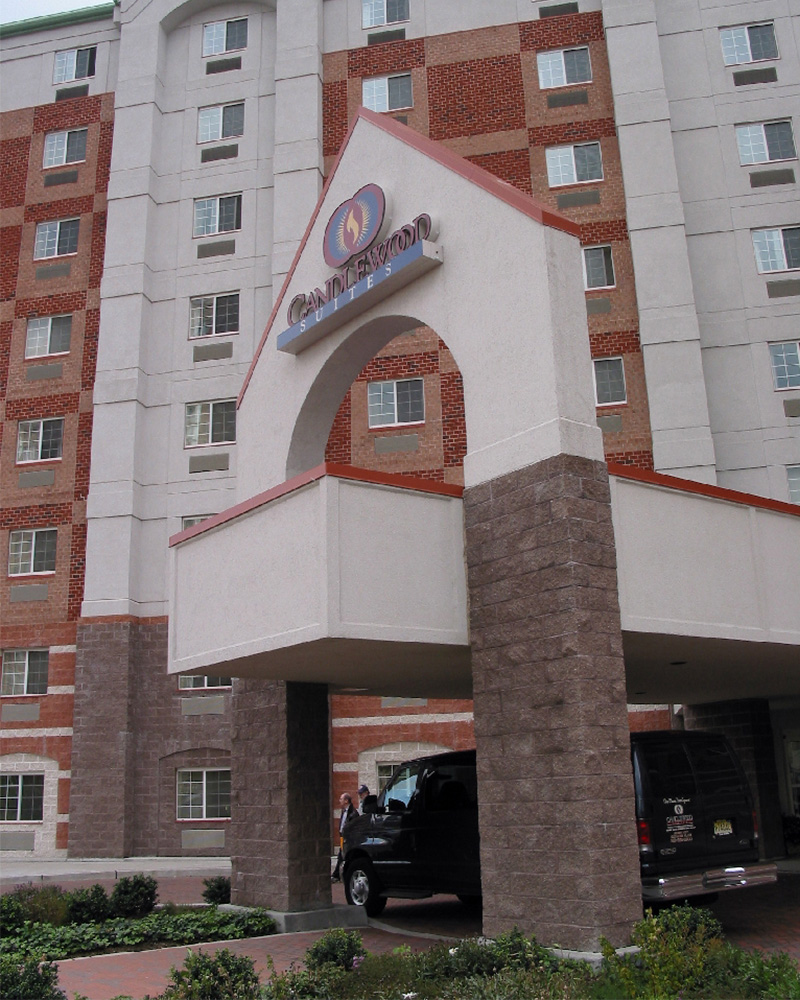 Close-up side profile of Candlewood hotel entrance 