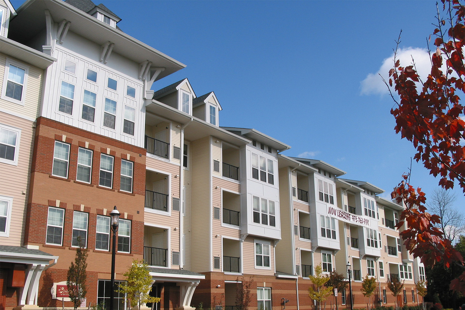 Northern-wing of Gaslight Commons seen at an angle
