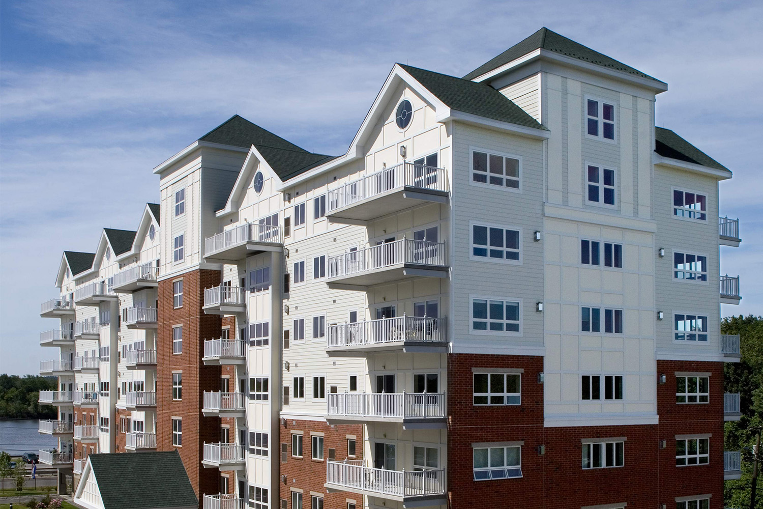 Daytime view of the exterior of Gaslight Commons' frontside 