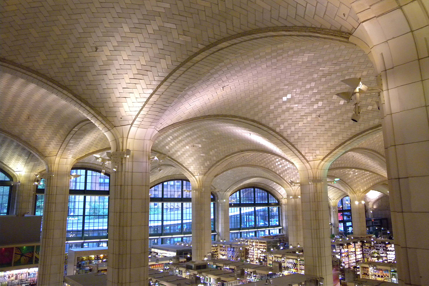 Bridgemarket, nicely tucked under the Manhattan approach to the 59th Street Bridge.  The Bridgemarket was originally an open air market in the early 1900s until the the 1930s, when it became a New York City Department of Transportation facility. The vaulted space was designed by Austrian-American architect Henry Hornbostel and engineer Gustav Lindenthal.