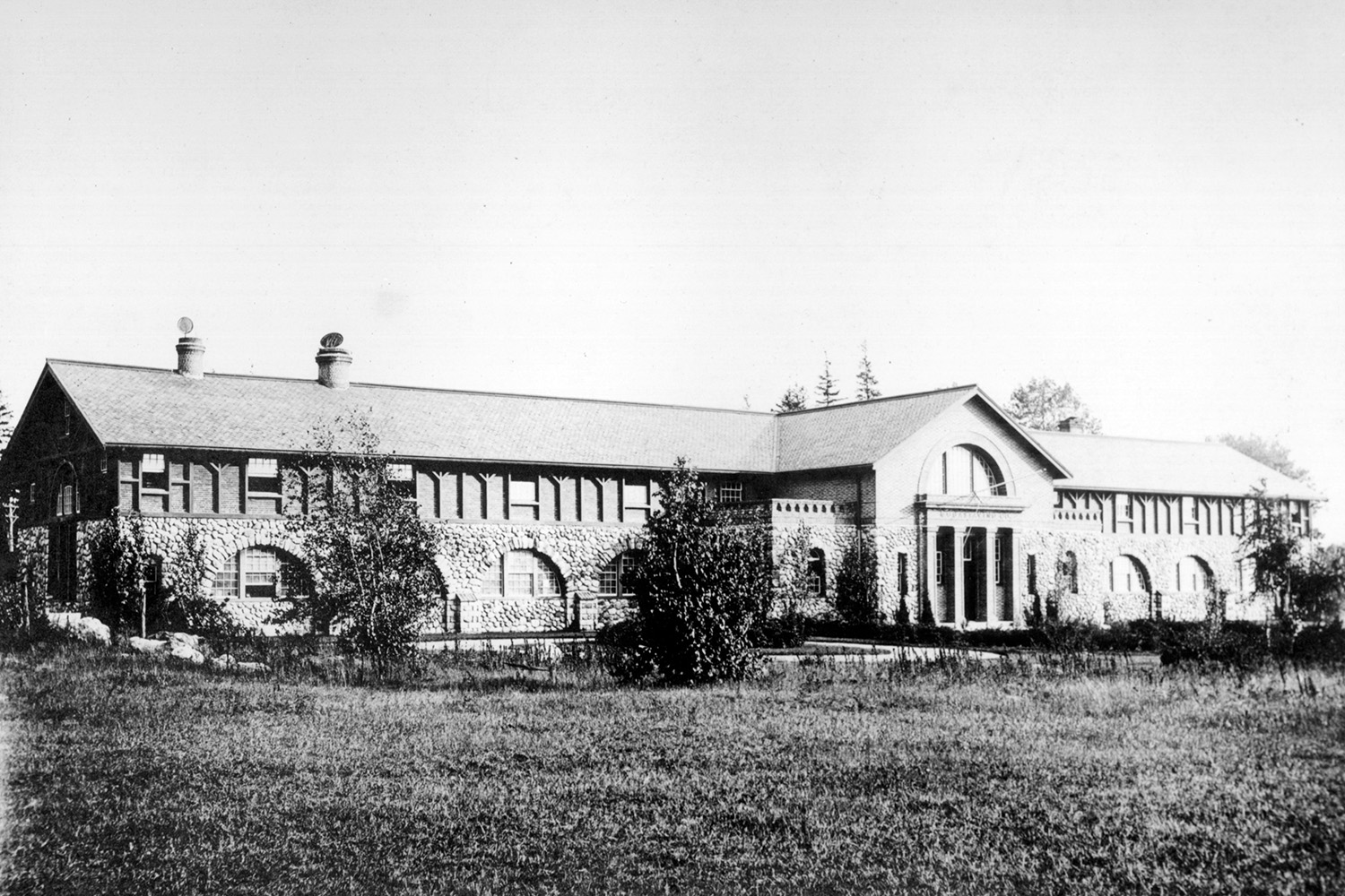 Black and white image of Guastavino's tile factory while active