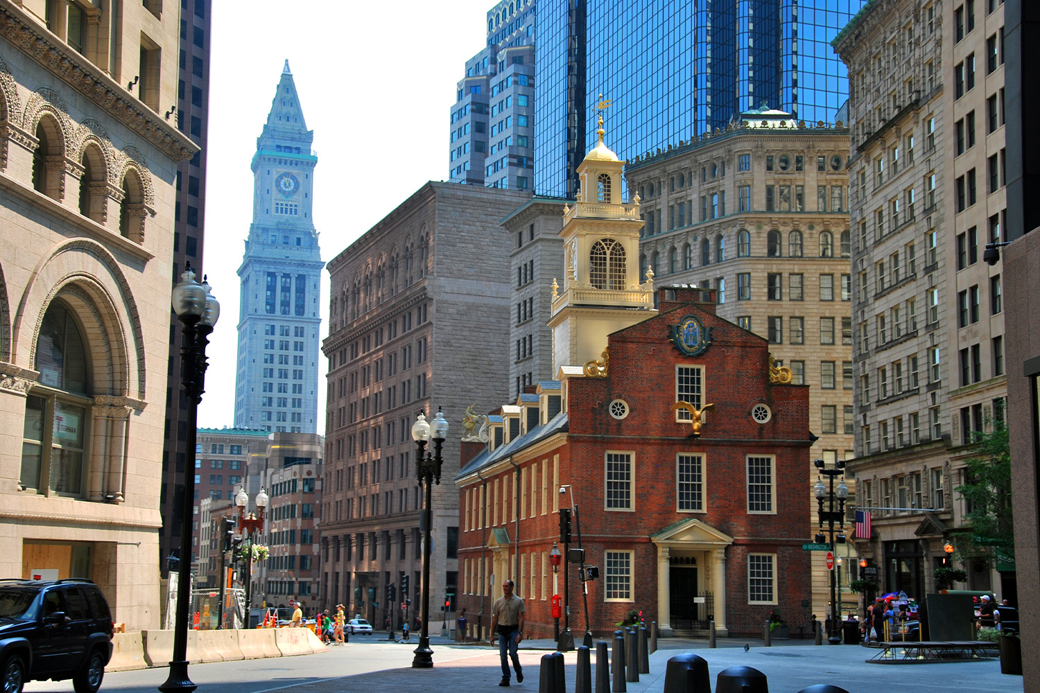 exterior view of the Old State House in Boston, Massachusetts