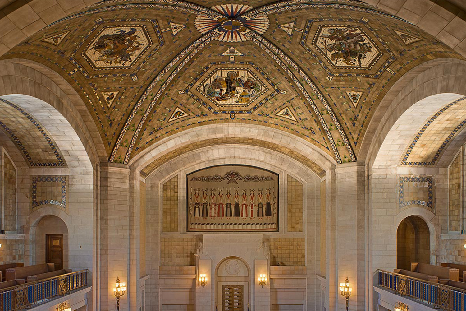 zoomed in view of ceiling at the Nebraska State Capitol Building