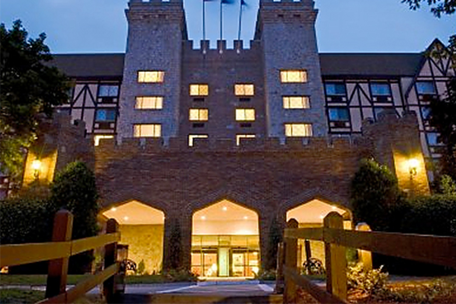 Nighttime view of the Sheraton Hotel entrance 